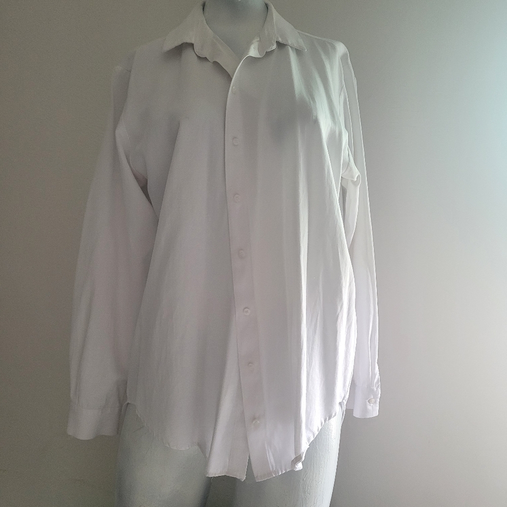 FREE w/Bundle Zara Classic White Shirt WOMEN MEDIUM